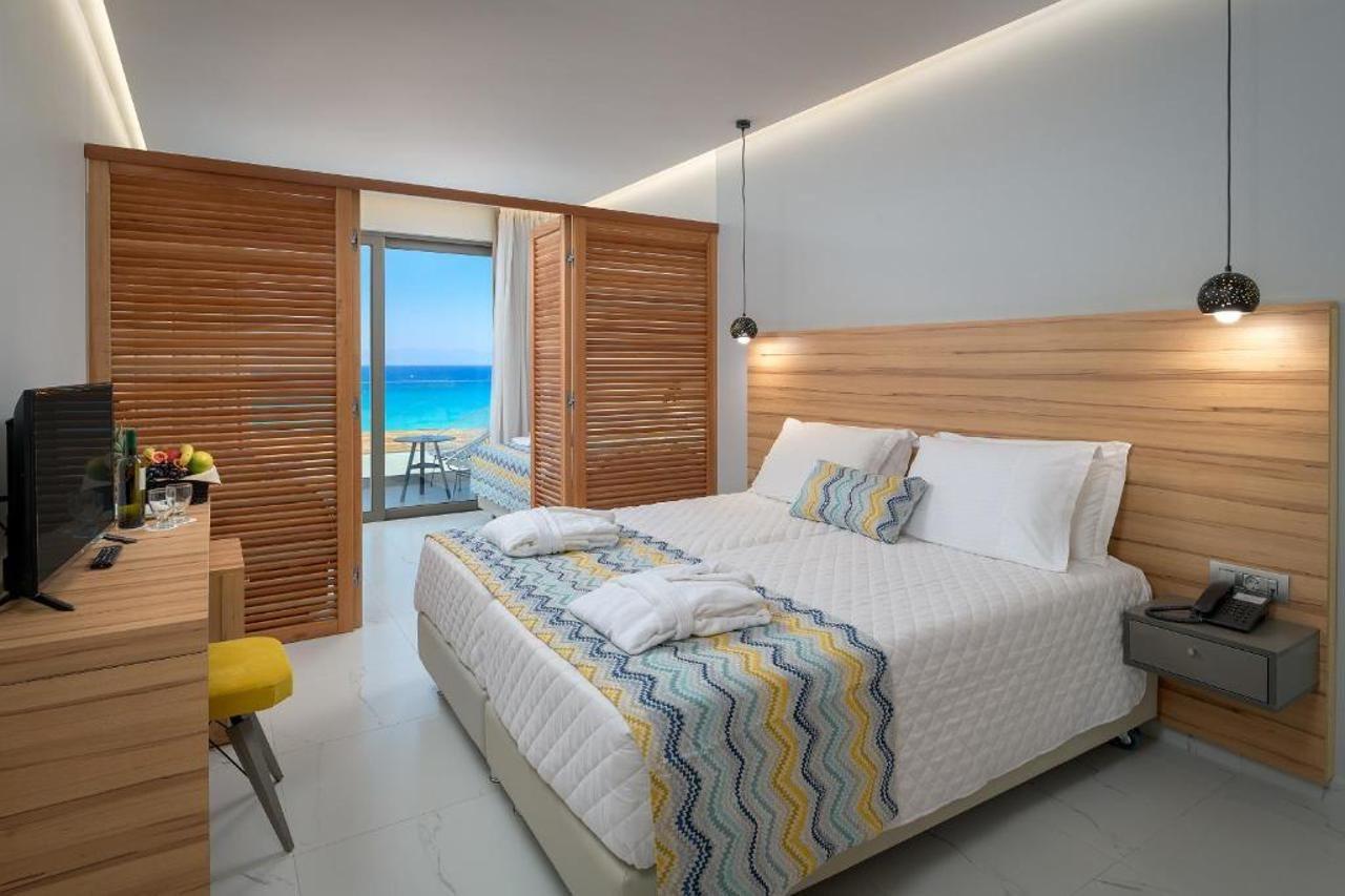 נידרי Avra Beach Hotel מראה חיצוני תמונה